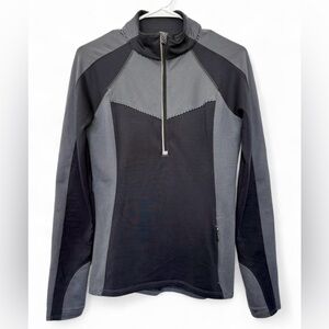 Women's Athleta Half Zip Black and Gray Striped Pullover Size XS‎